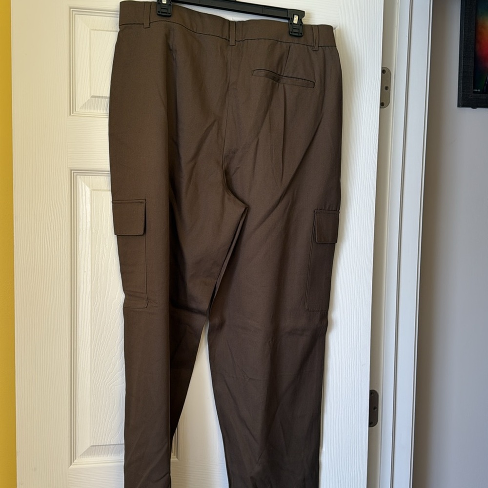 Women’s Extra High Rise Trouser - Picture 3 of 7